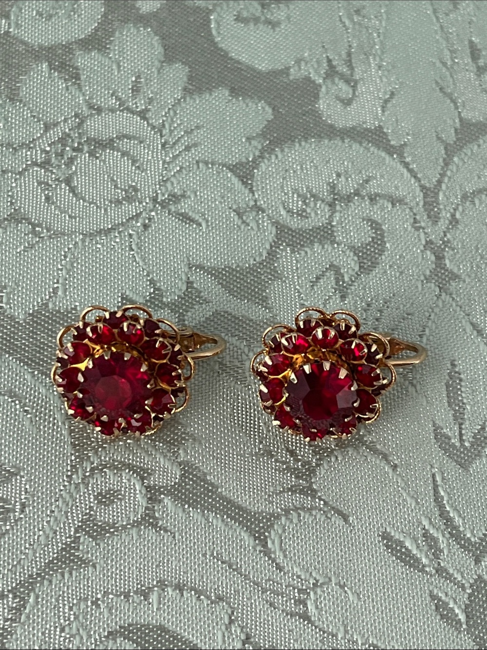 Vintage 1966 Sarah Coventry Red Rhinestone Cluster Clip On Earrings